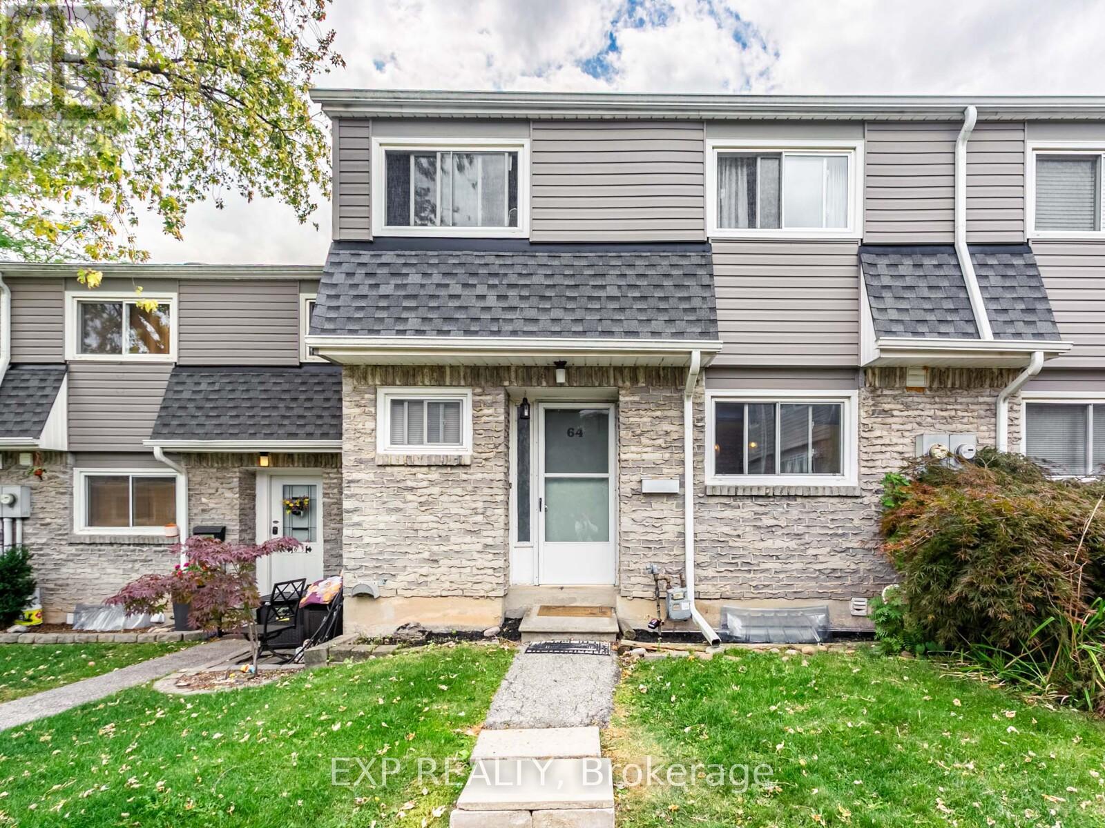 64 2050 Upper Middle Rd, Burlington, ON L7P 3R9