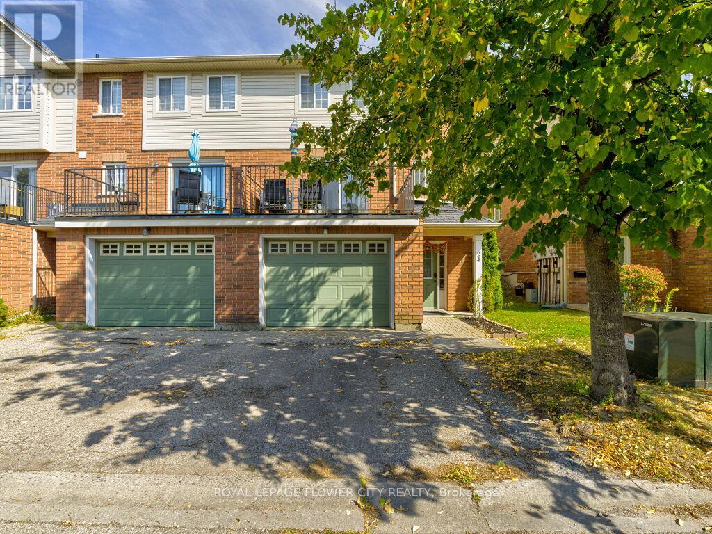24 250 Ainslie St, Cambridge, ON N1R 8P8