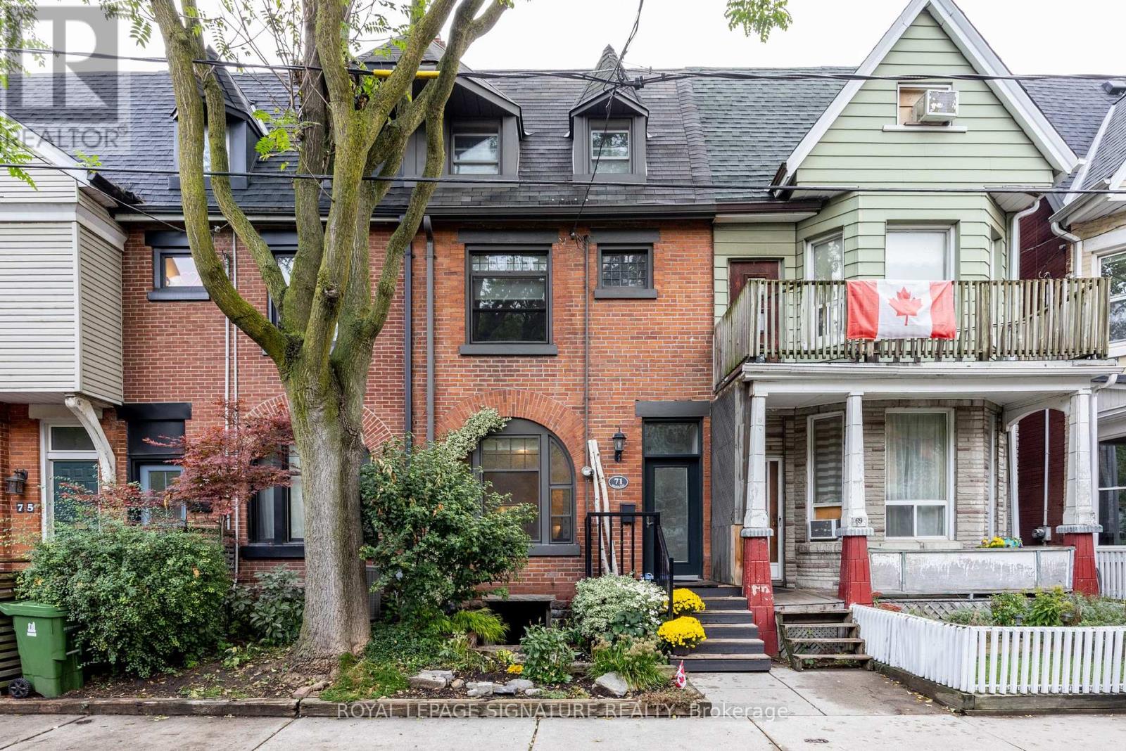 71 Hamilton St, Toronto, ON M4M 2C7