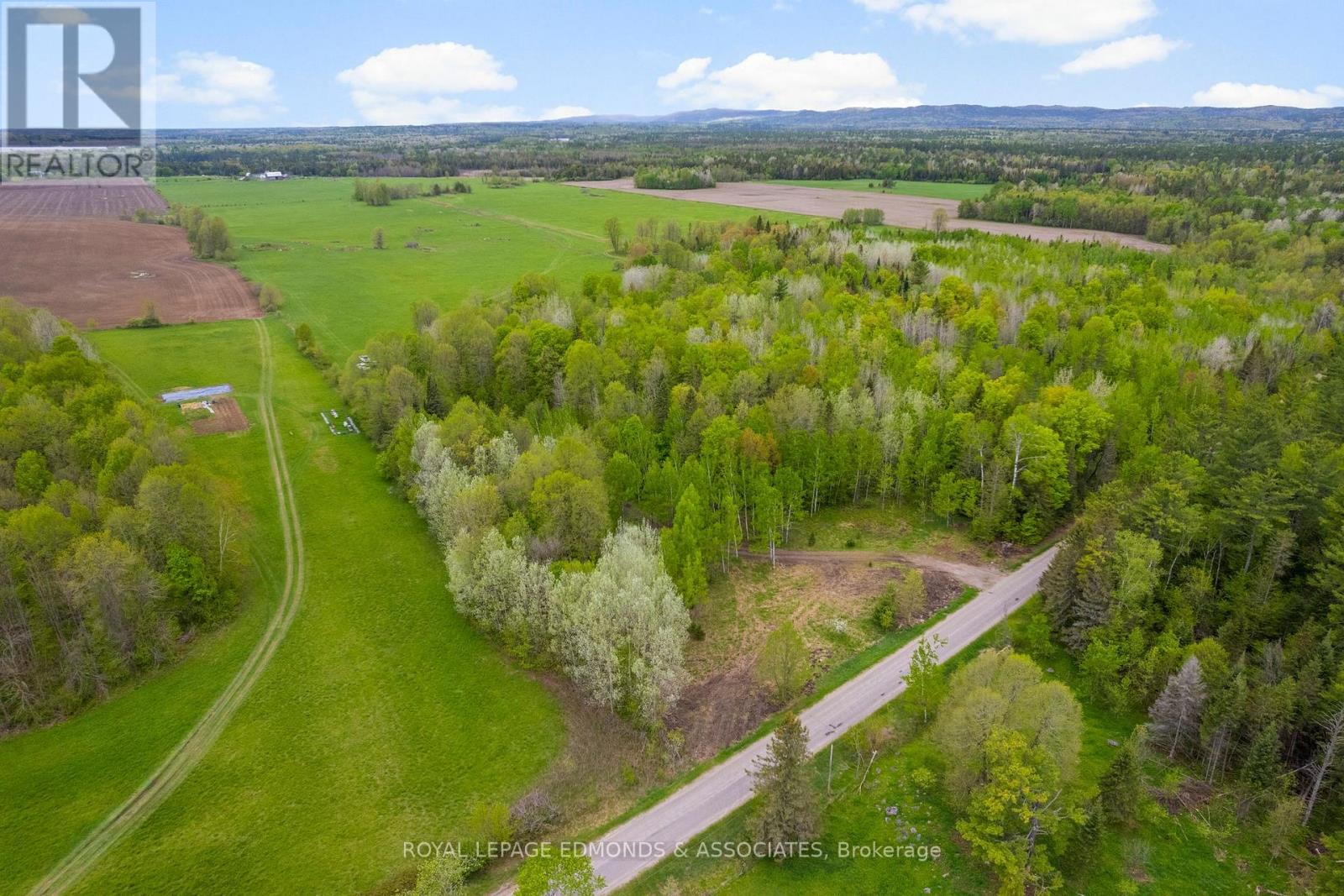 0 Wright Rd, Whitewater Region, ON K0J 2L0
