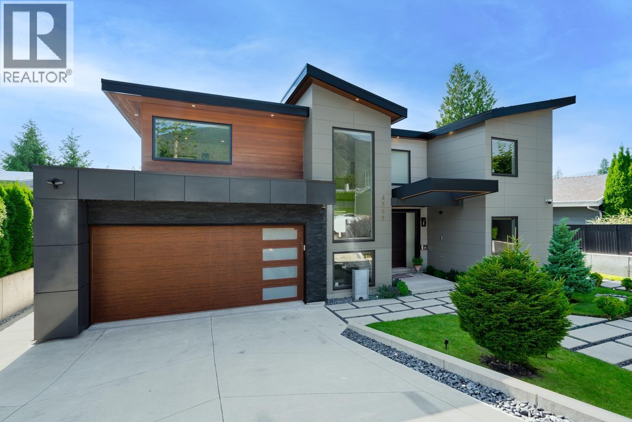 4399 Highland Blvd, North Vancouver, BC V7R 2Z8