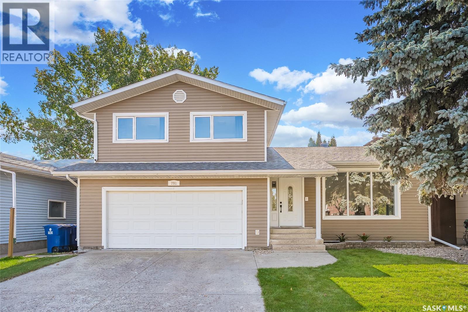 791 Lenore Dr, Saskatoon, SK S7K 5G9