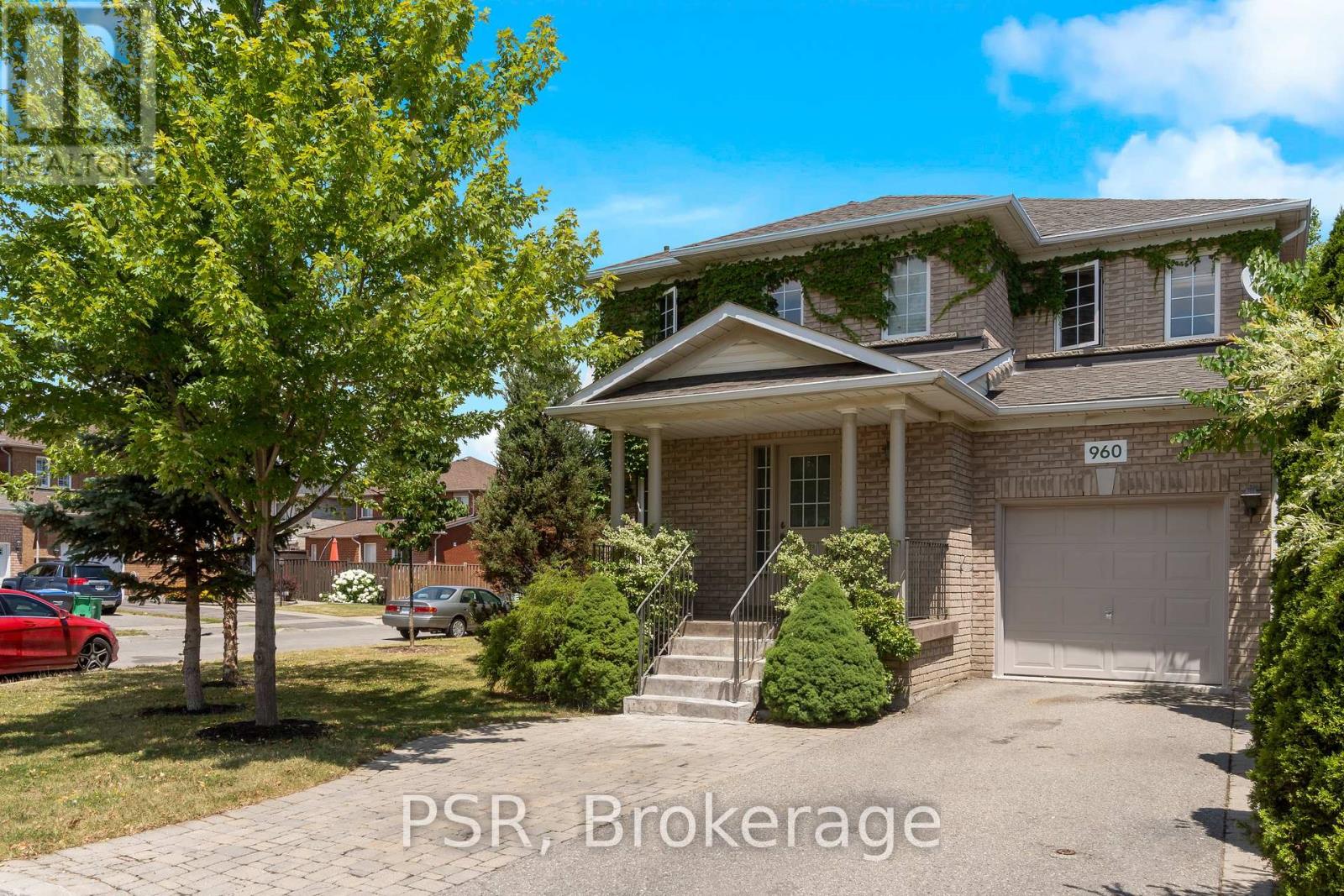 960 Fielder Dr, Mississauga, ON L5V 2S2