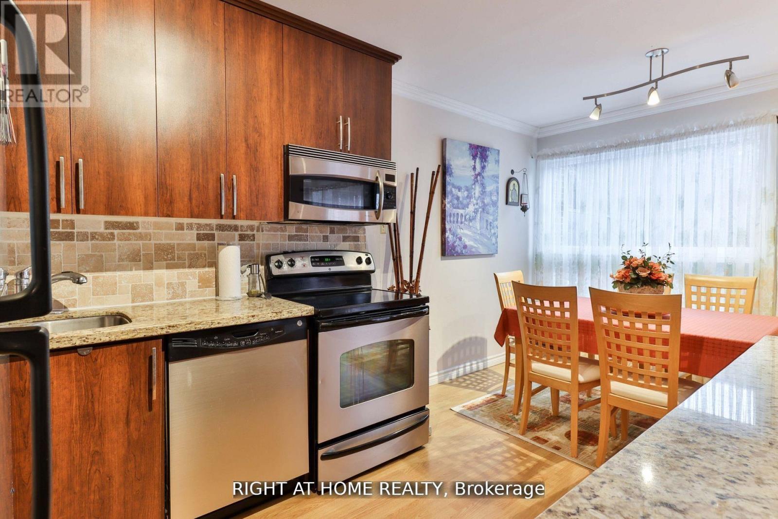 12 50 Three Valleys Dr, Toronto, ON M3A 3B5