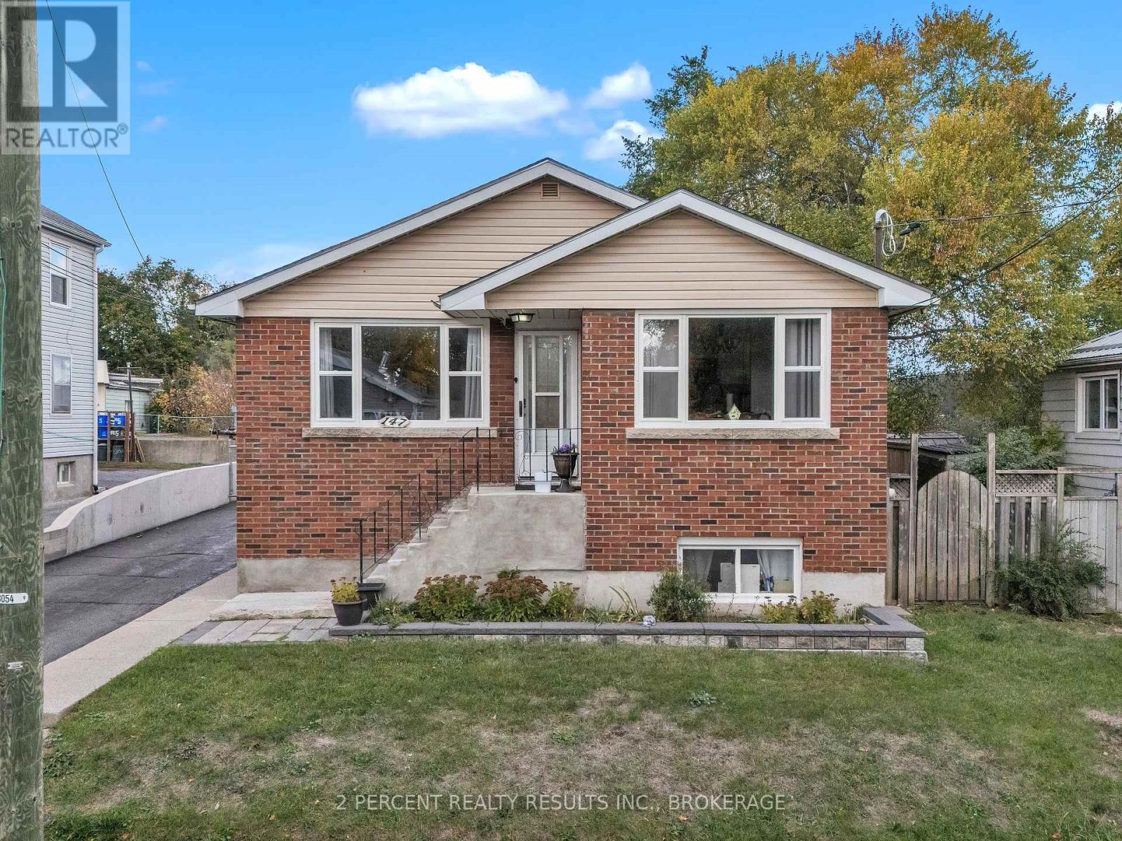 147 Fraser St, Kingston, ON K7K 2J1