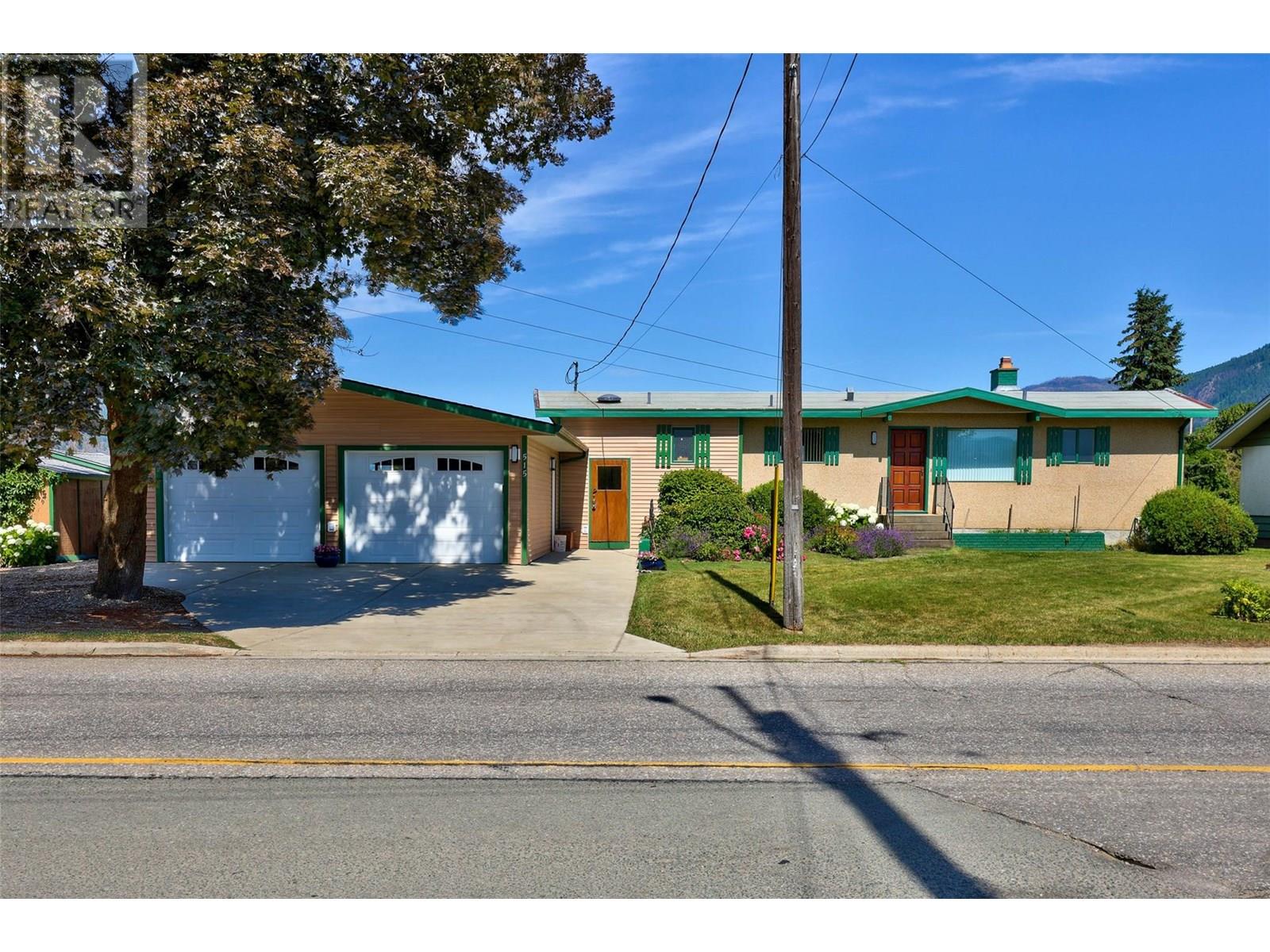 515 Pine St, Chase, BC V0E 1M0