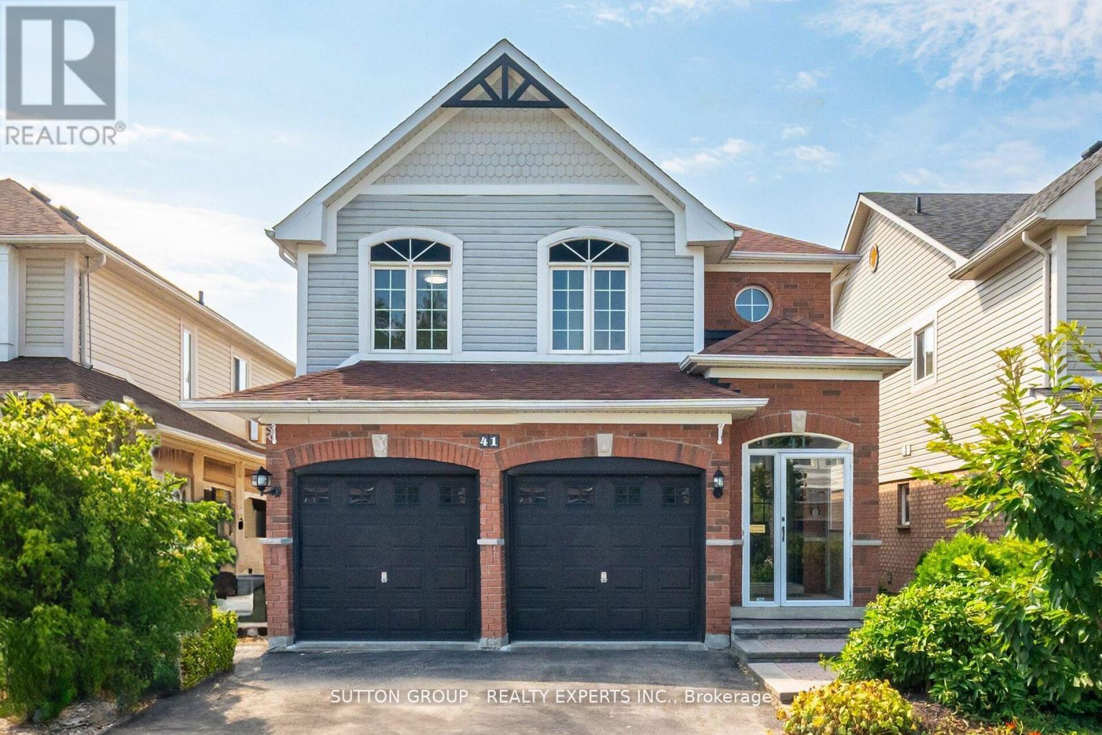 41 Solmar Ave, Whitby, ON L1R 2Z6
