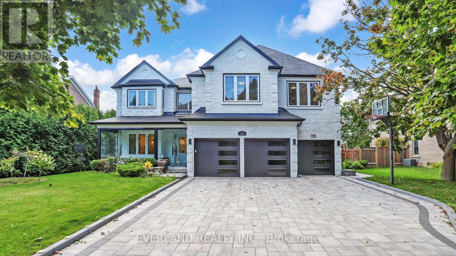 1109 Secretariate Rd, Newmarket, ON L3X 1M4