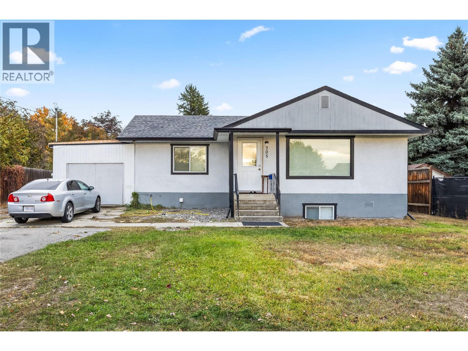 205 Homer Rd, Kelowna, BC V1X 3Z6