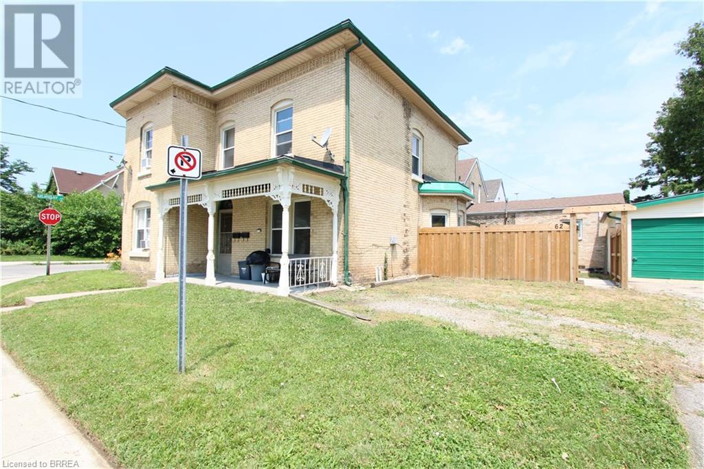 62 Arthur St, Brantford, ON N3S 3H8