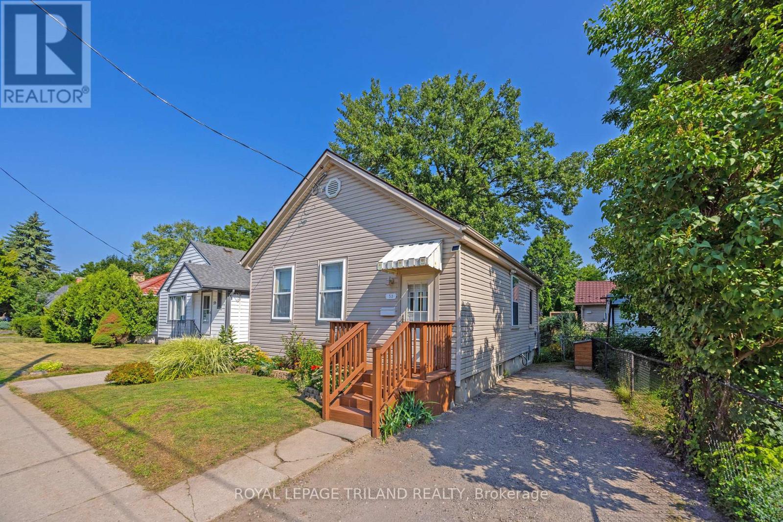53 Riverside Dr, London, ON N6H 1B3