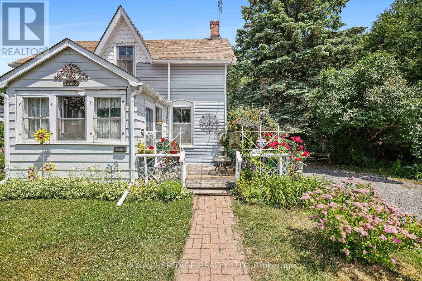 115 Elgin St, Clarington Bowmanville, ON L1C 3E6
