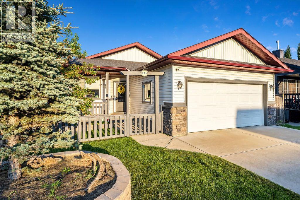 415 Sunrise Hl, Diamond Valley, AB T0L 2A0