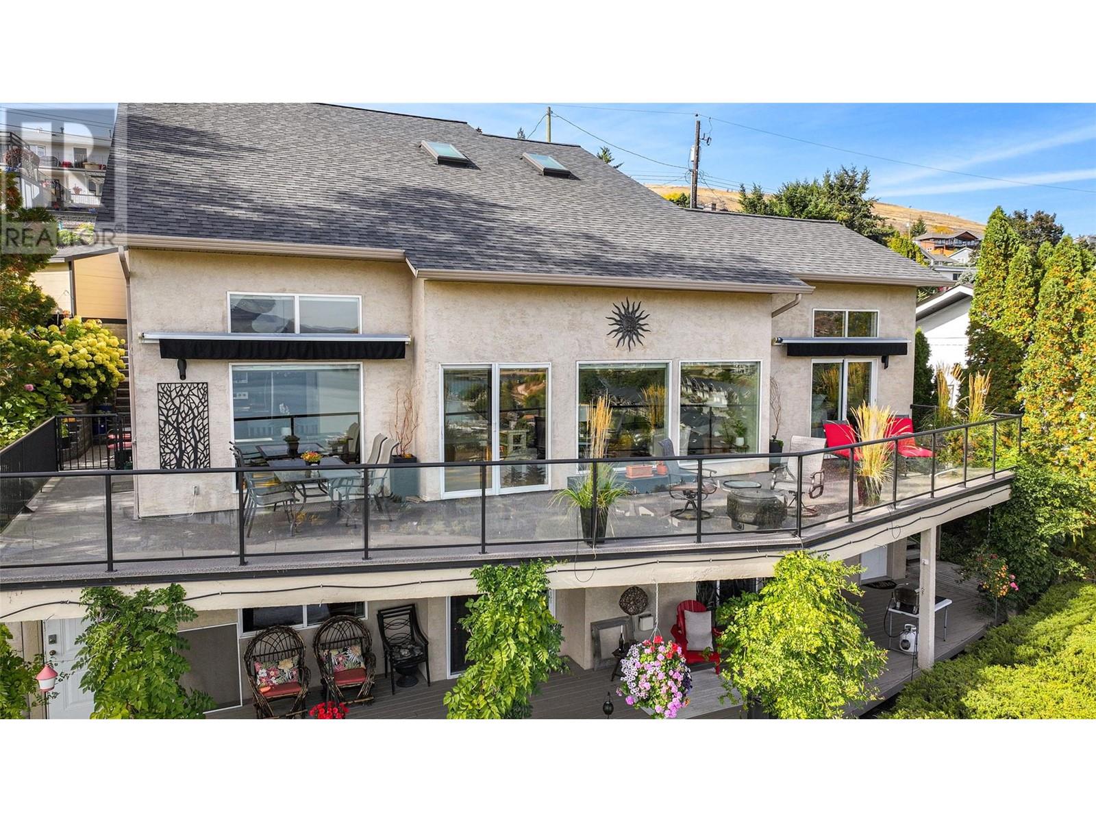 8617 Fitzmaurice Dr, Coldstream, BC V1B 1X4