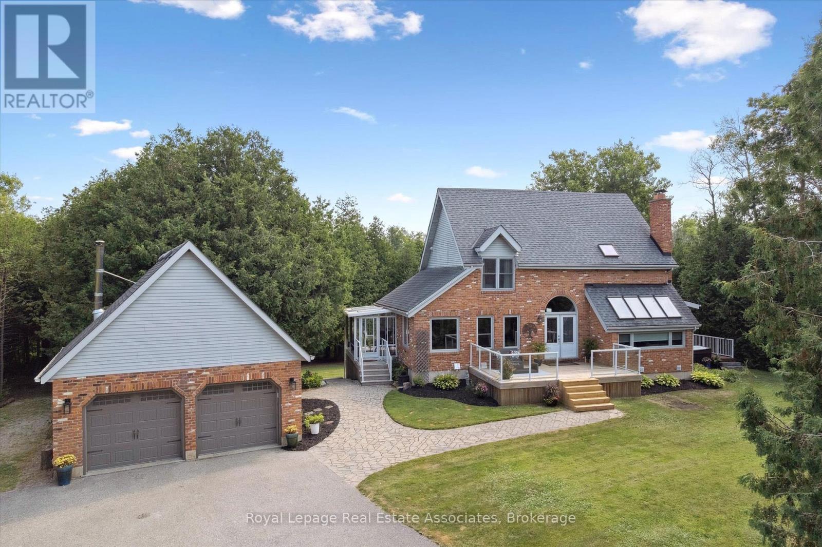 23 Brock Rd N, Puslinch Aberfoyle, ON N0B 2J0