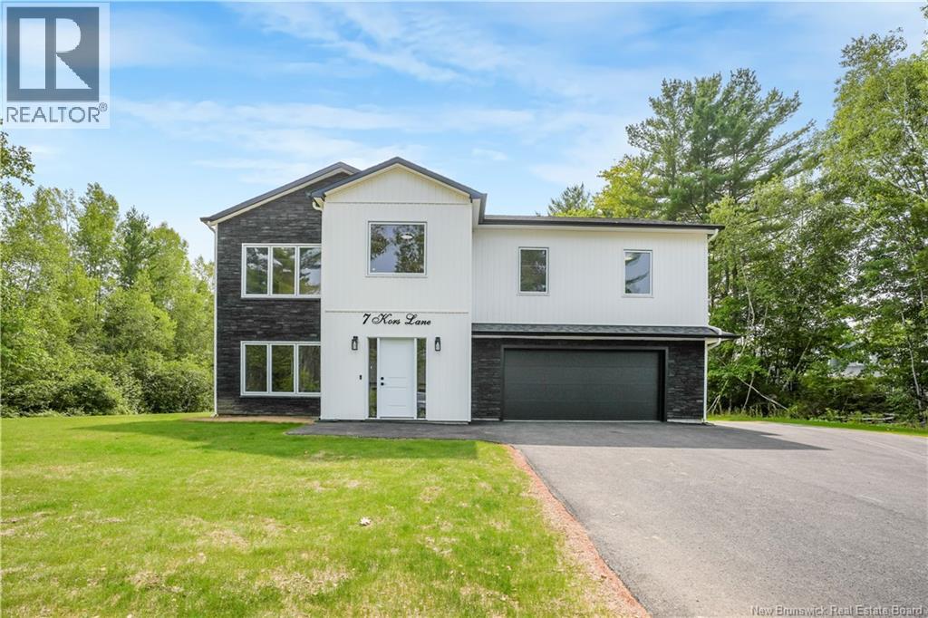 7 Kors Ln, Lower Saint Marys, NB E3A 5V6