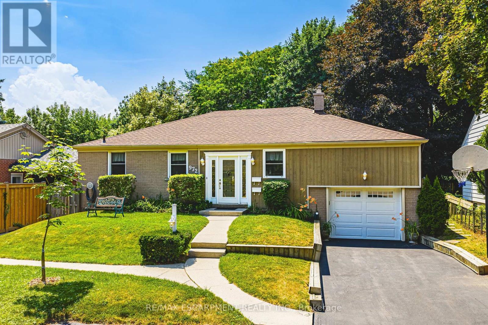 972 Kingsway Dr, Burlington, ON L7T 3J2