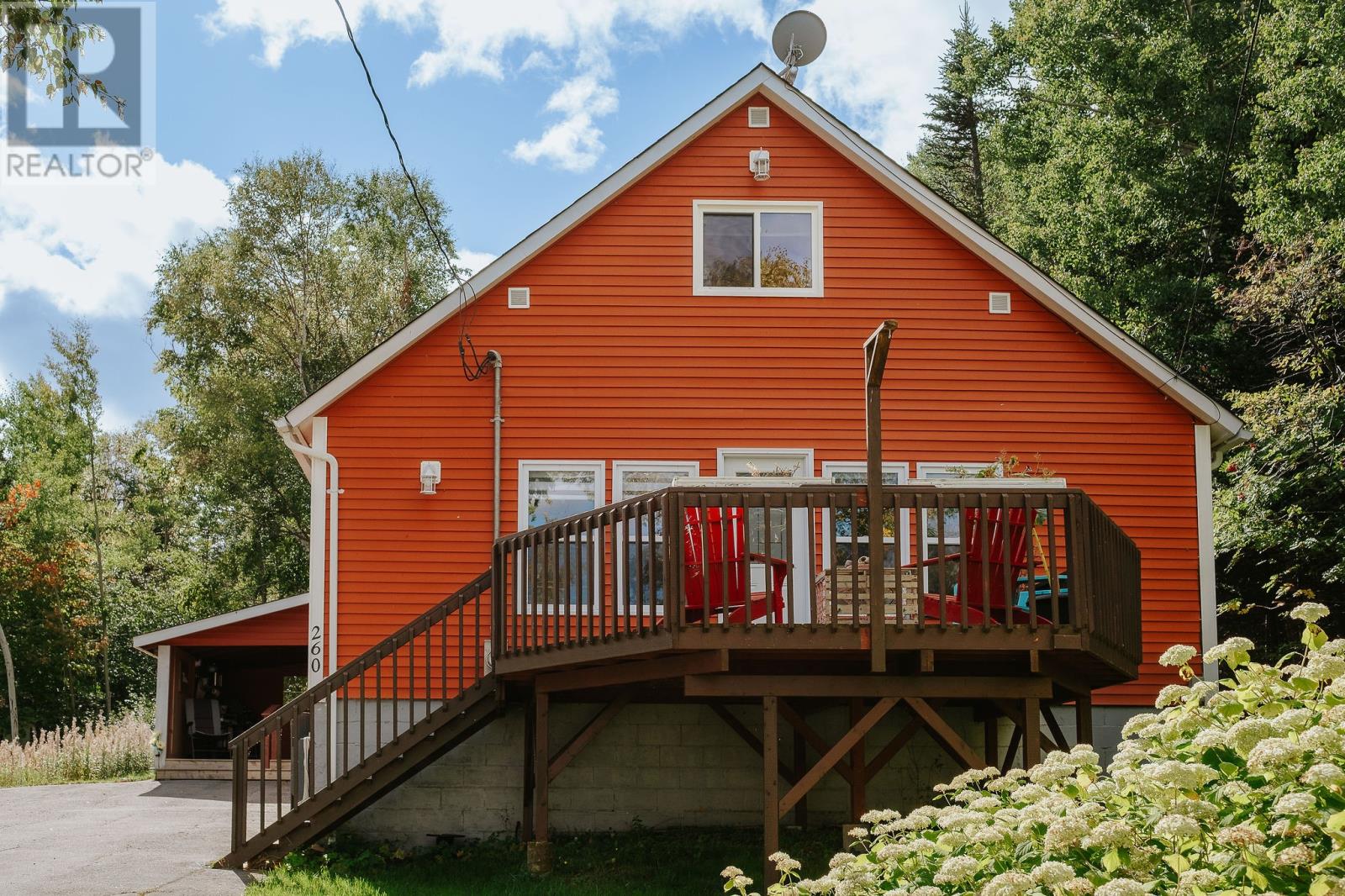 260 Main St, Traytown, NL A0G 4K0