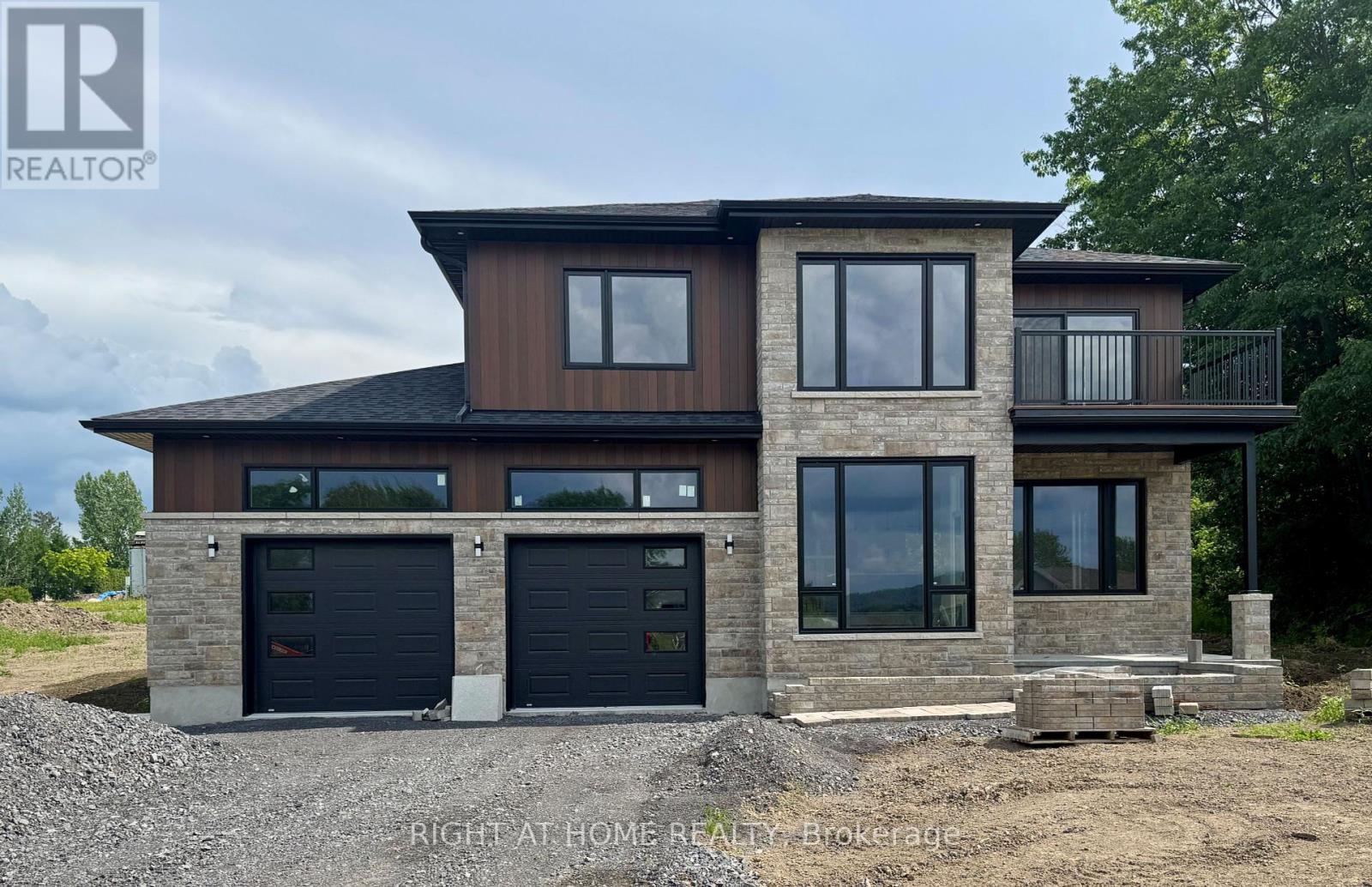 170 Gascon St, Alfred and Plantagenet, ON K0B 1J0