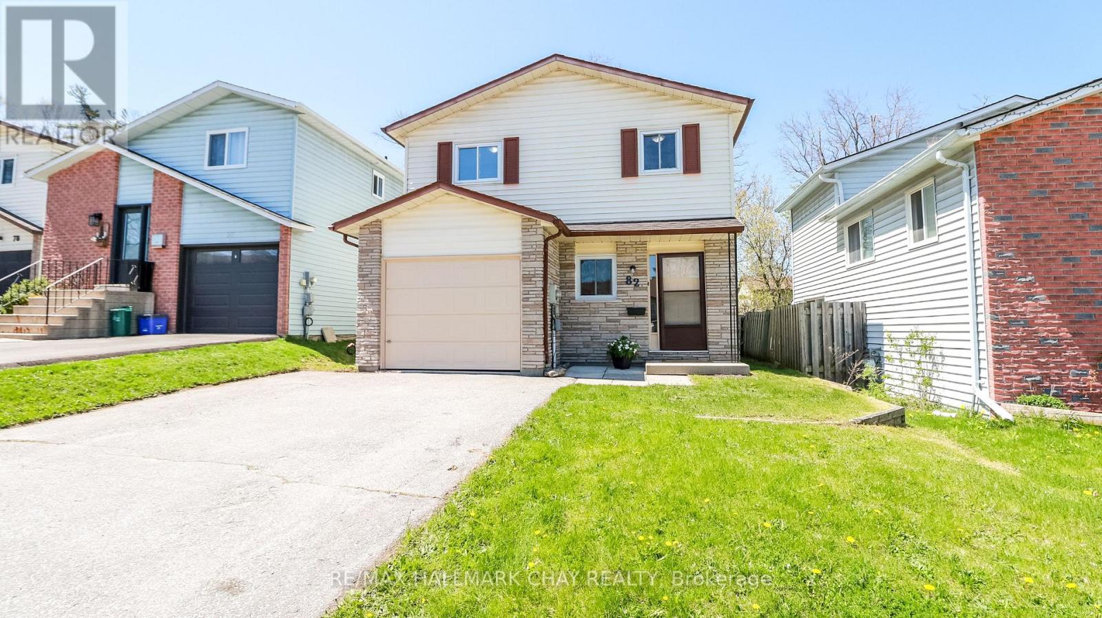 82 Melinda Cres, Barrie, ON L4N 5G6