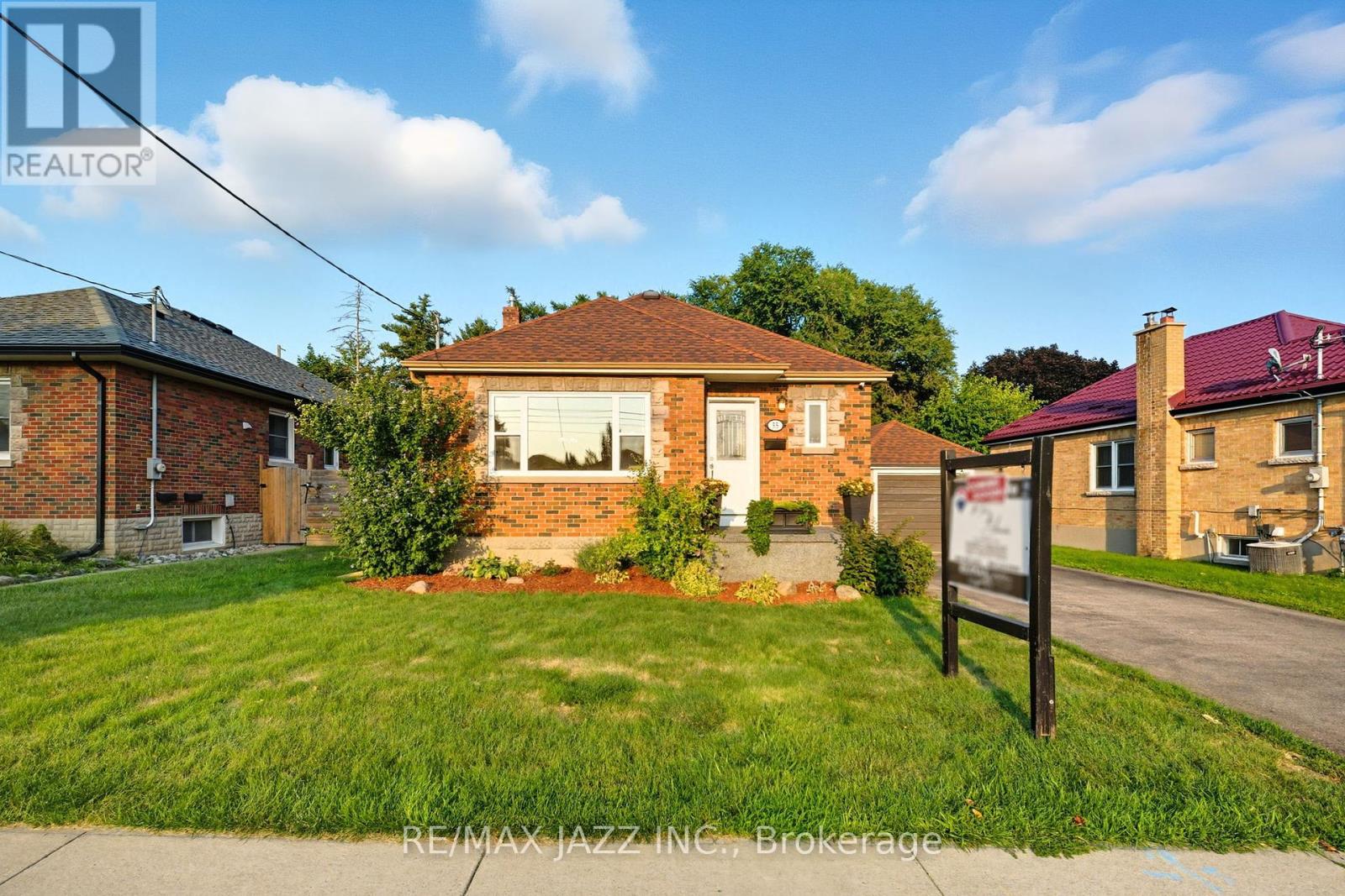 55 Liberty St S, Clarington, ON L1C 2N6