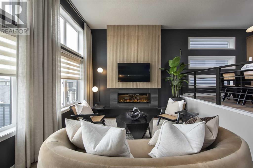 178 Mitchell Rd NW, Calgary, AB T3R 2G6