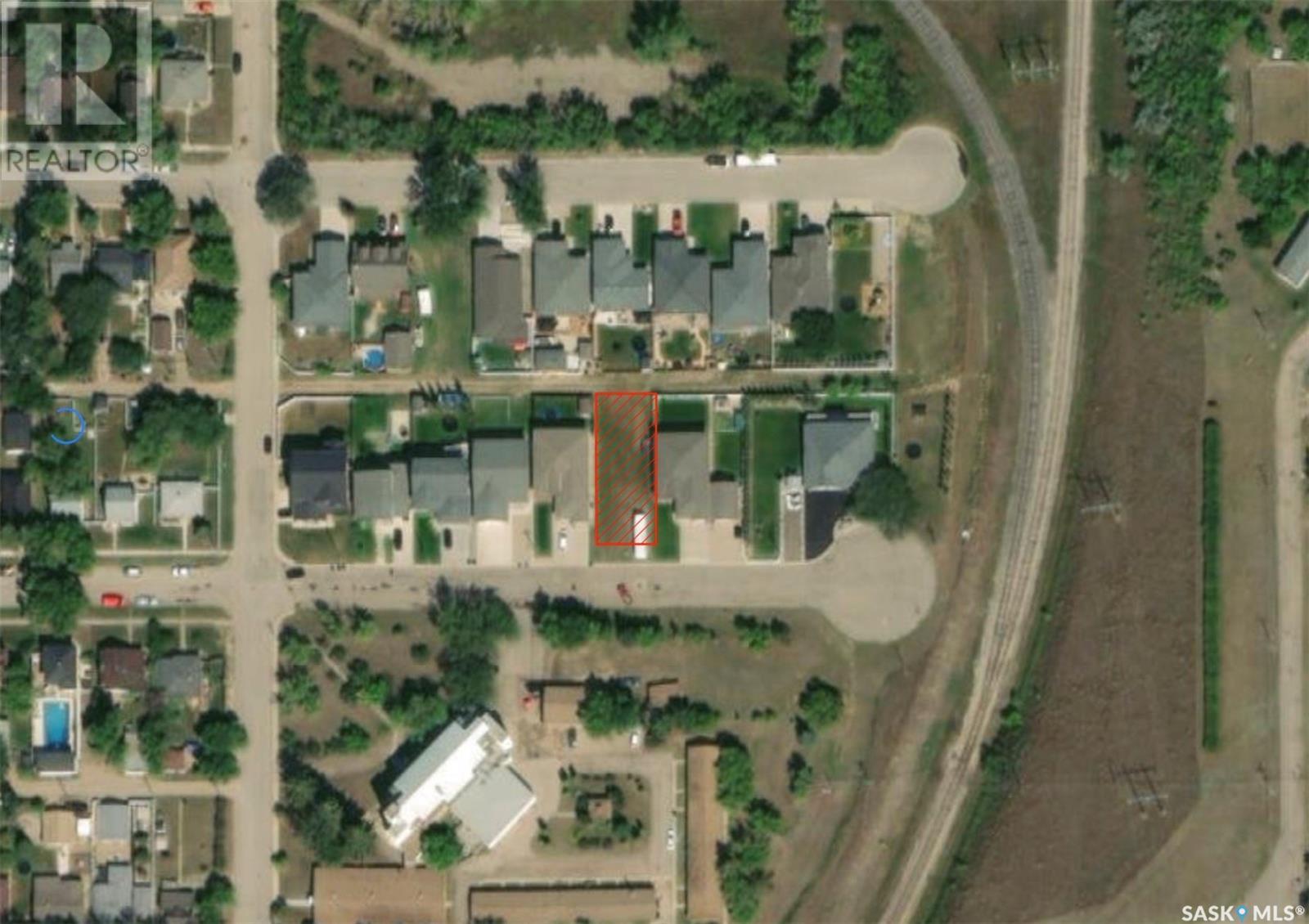 222 Iroquois St E, Moose Jaw, SK S6H 4T3