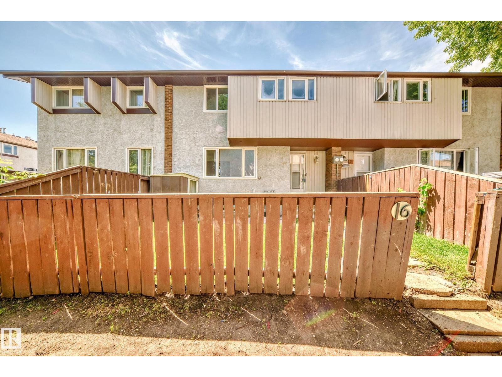 14225 82 Street Northwest #16, Edmonton, AB T5E 2V7