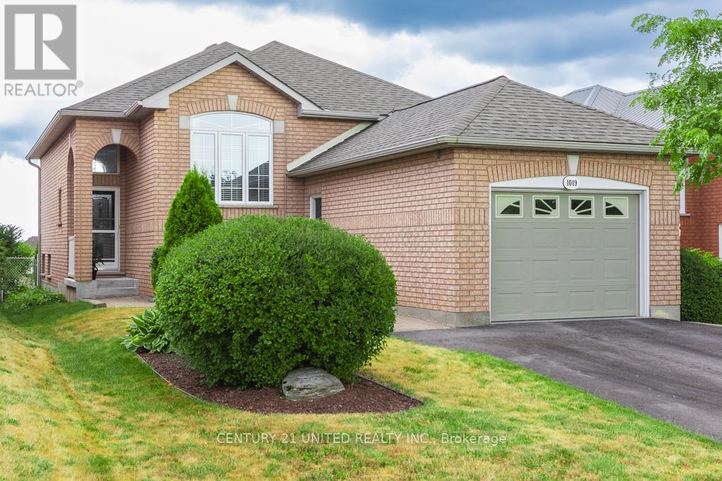1019 Baker St Ward 5 St, Peterborough, ON K9H 7P7