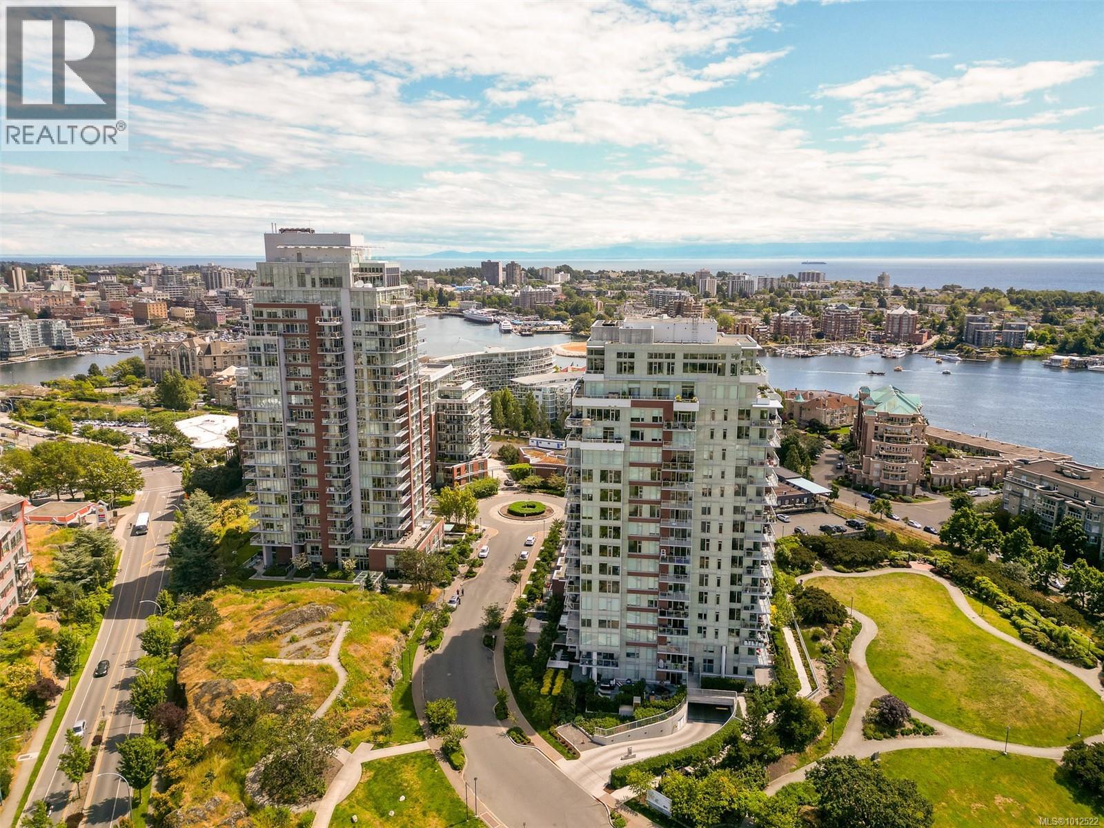 60 Saghalie Rd Unit 304 Rd, Victoria, BC V9A 0H1