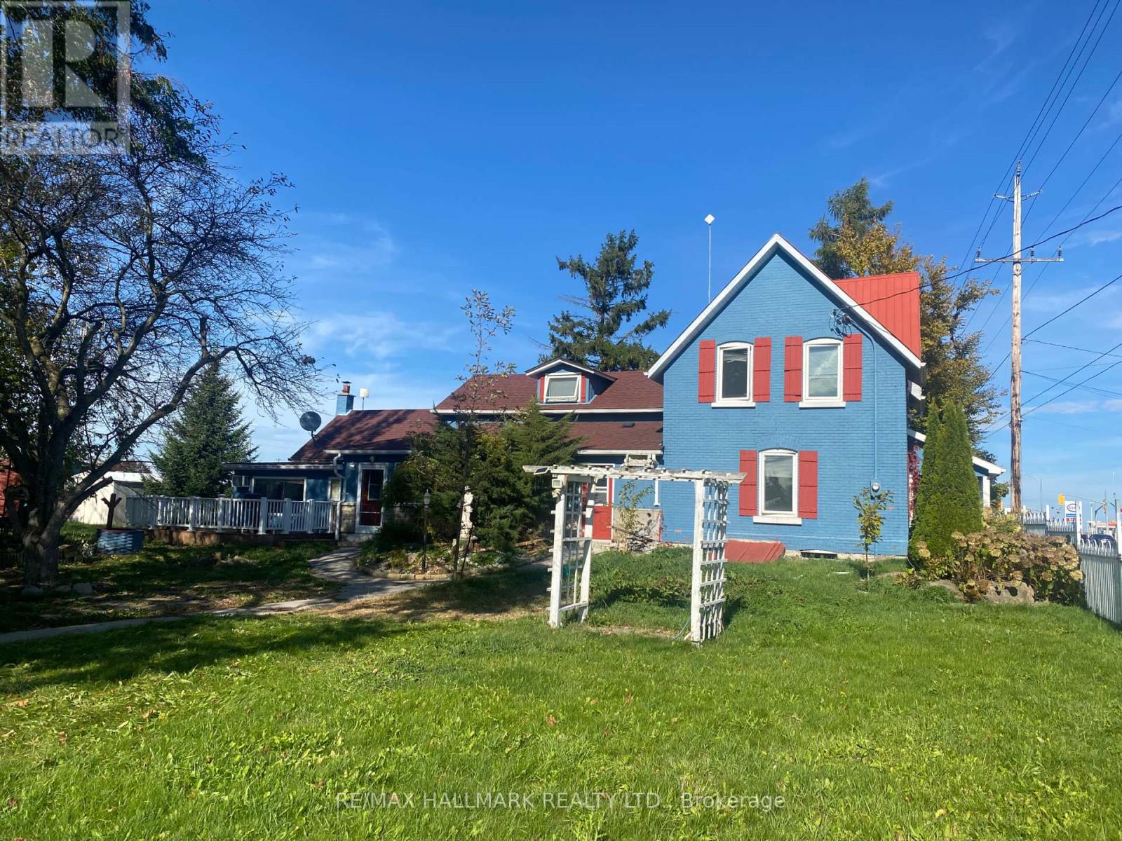 5440 Yonge St, Innisfil, ON L0L 1R0