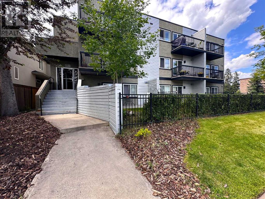2411 29 Street Sw Unit 104, Calgary, AB T3E 2K3