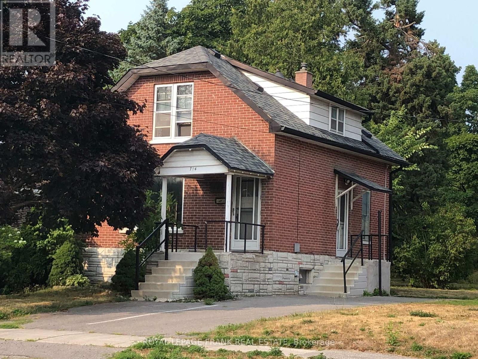 714 Chemong Rd, Peterborough, ON K9H 5Y9