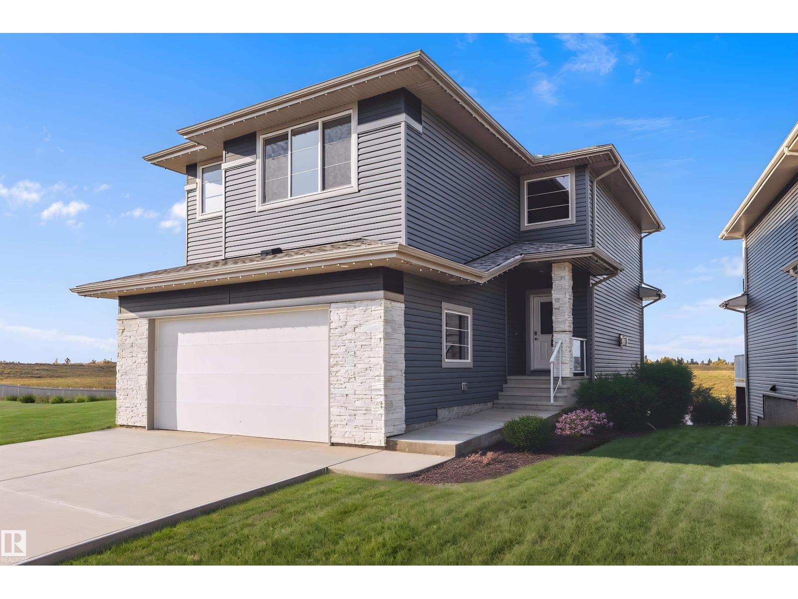 92 Av Unit 10238 #a, Morinville, AB T8R 2R4