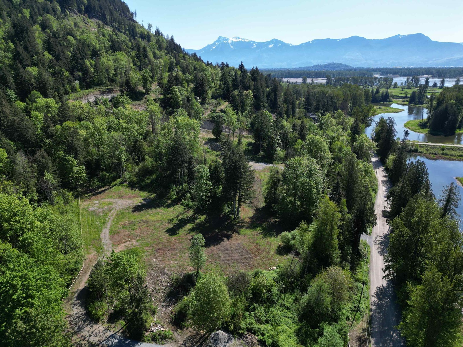 44087 Malcolm Rd, Mission, BC V0M 1N0
