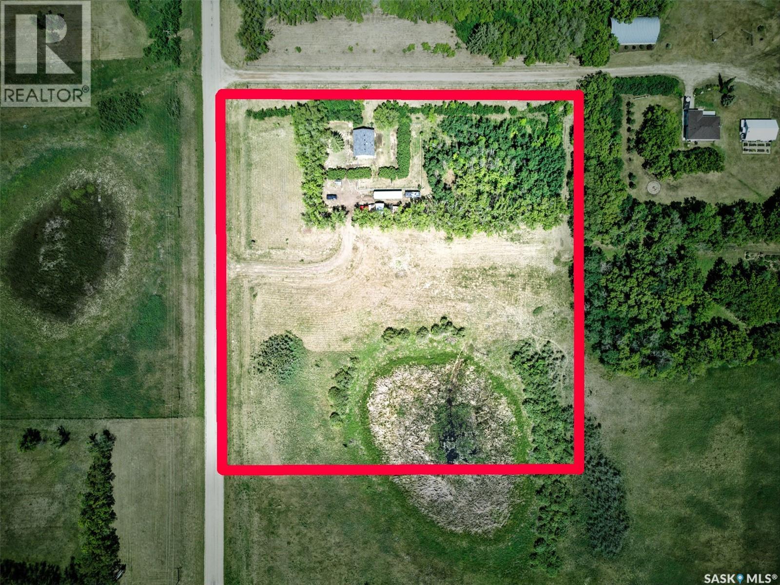 Mckenzie Acreage, Dundurn Rm No. 314, SK S7C 0E2
