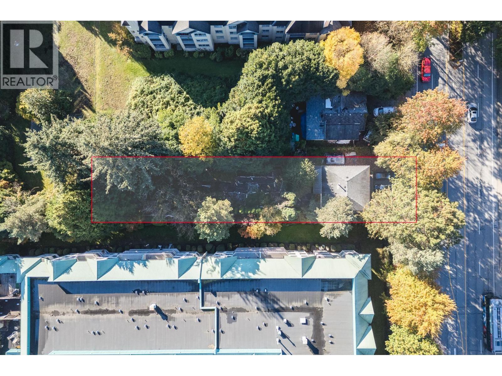 12058 Harris Rd, Pitt Meadows, BC V3Y 2B5