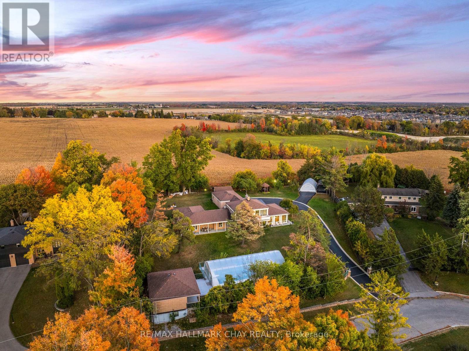 39 Highfield Cres, Georgina Historic Lakeshore Communities, ON L4P 3C8