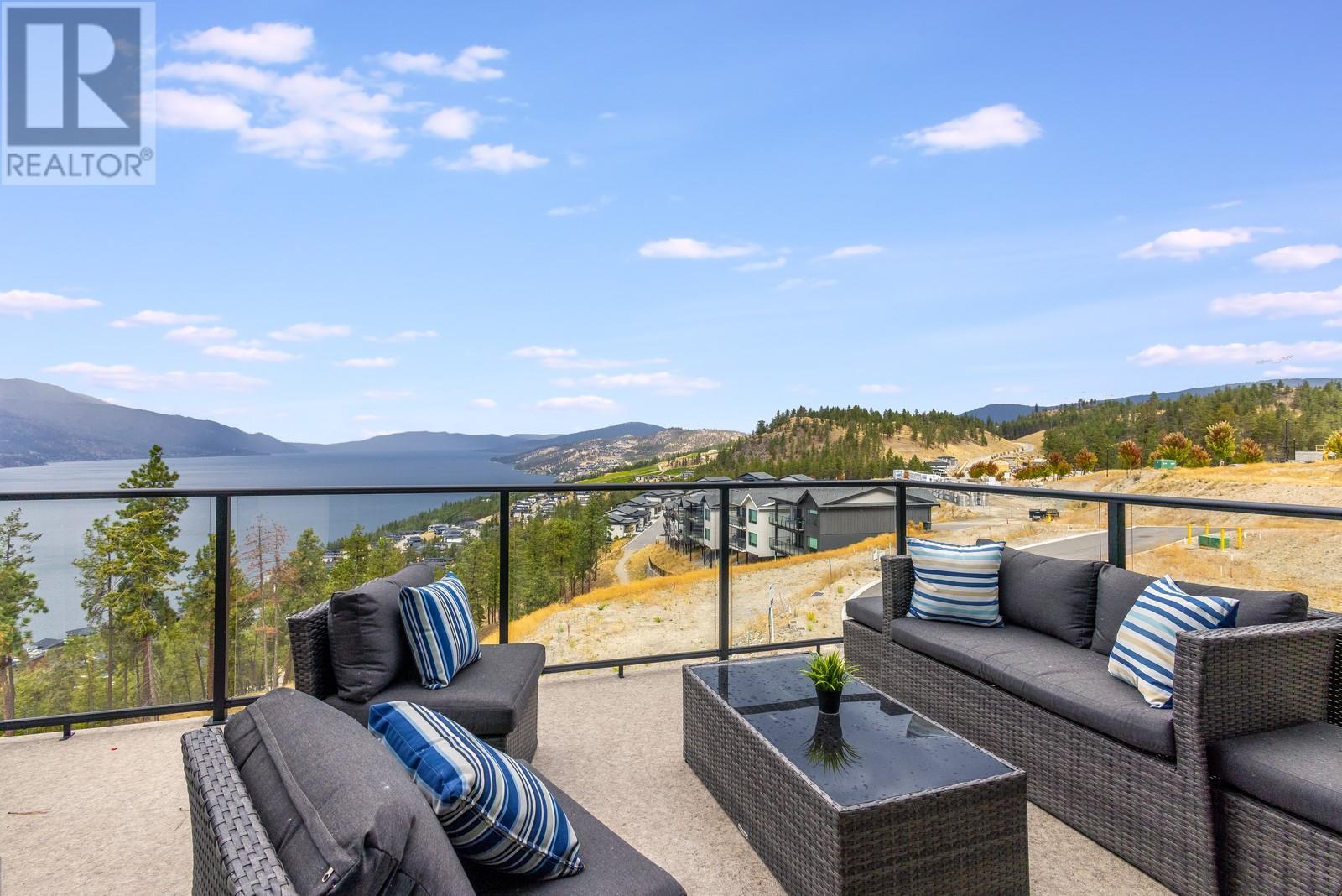 3220 Hilltown Drive Unit 20, Kelowna, BC V1V 0C6