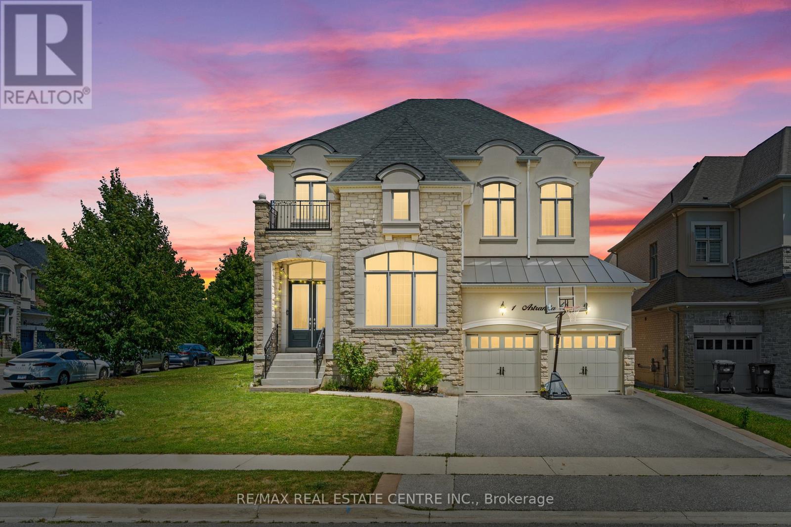 1 Astrantia Way, Brampton Credit Valley, ON L6X 1P3