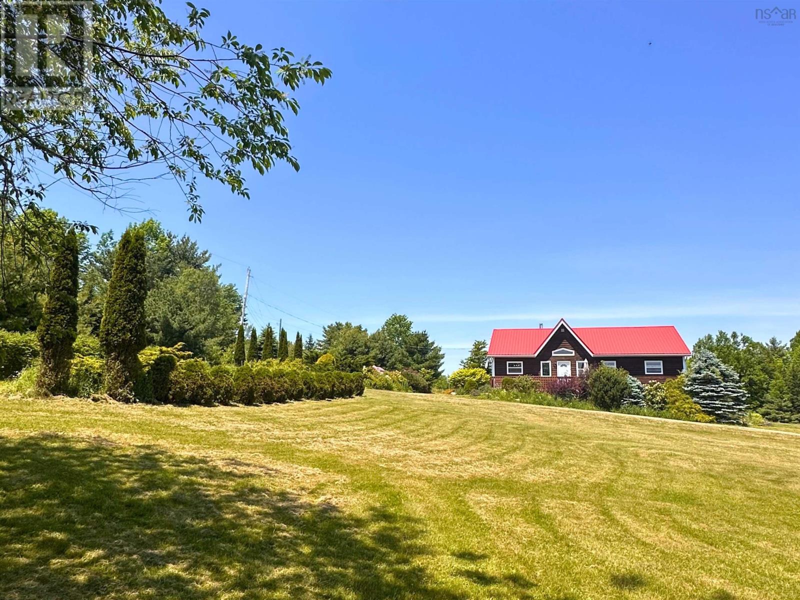 18 Fieldview Dr, Scarsdale, NS B0R 1A0