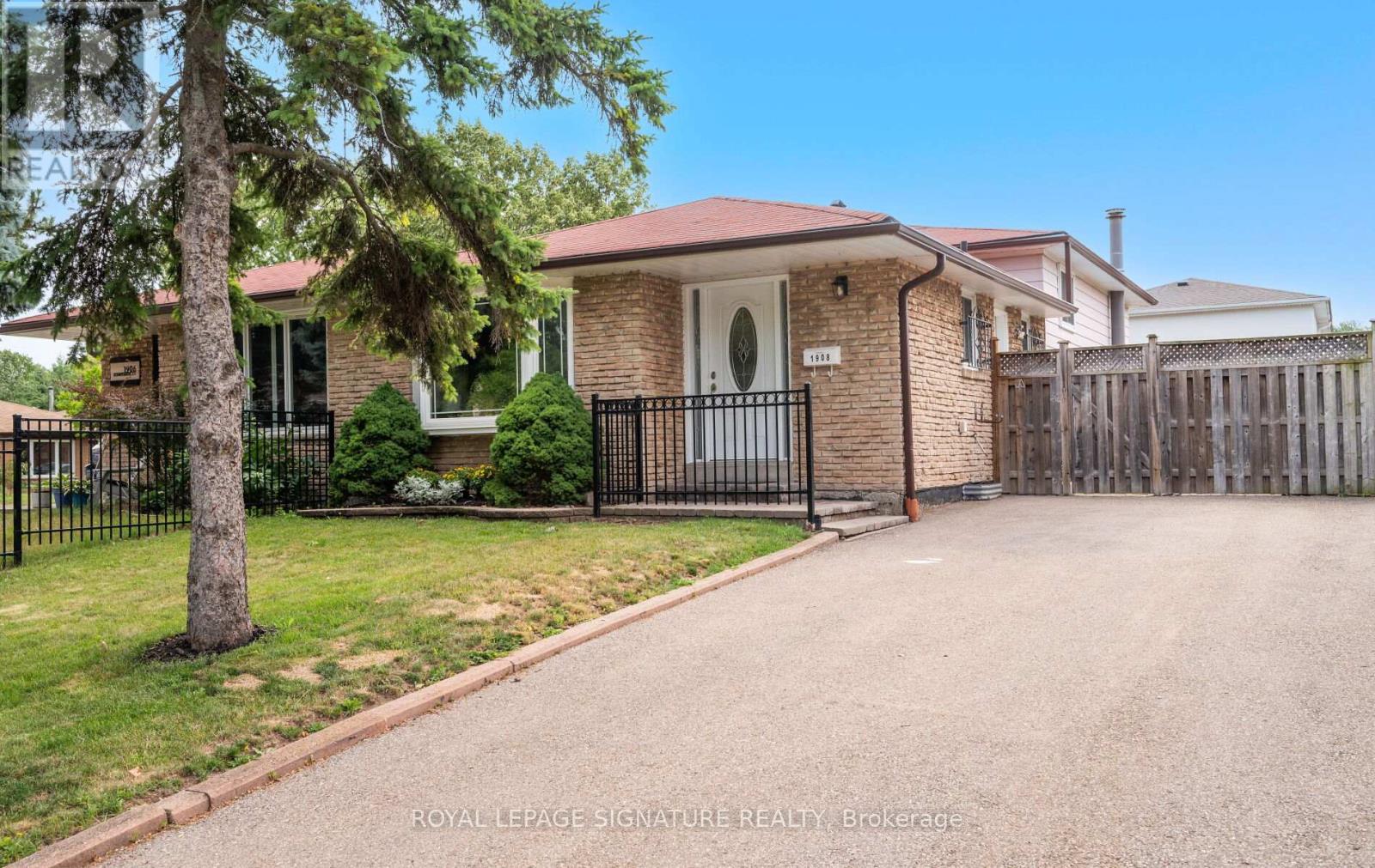 1908 Bonnymede Dr, Mississauga, ON L5J 1E1
