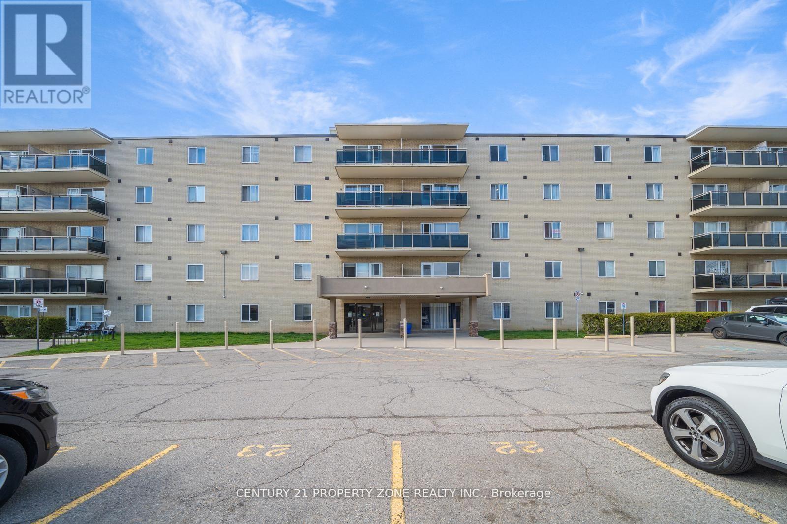 411 936 Glen St, Oshawa, ON L1J 5Z7