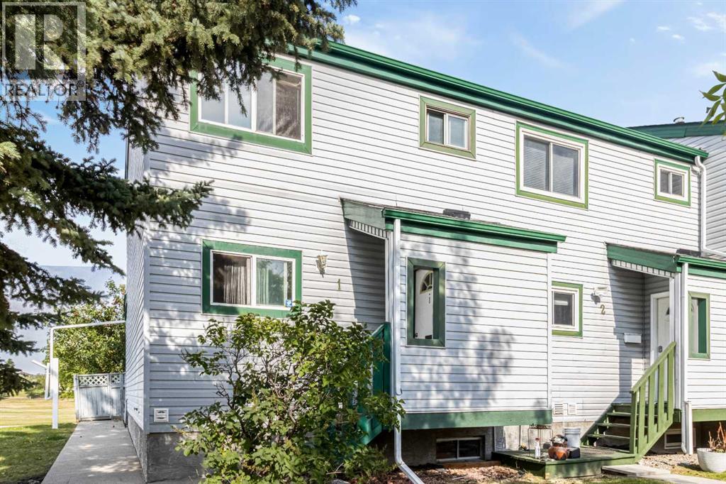 131 Templehill Drive Ne Unit 1, Calgary, AB T1Y 4T1