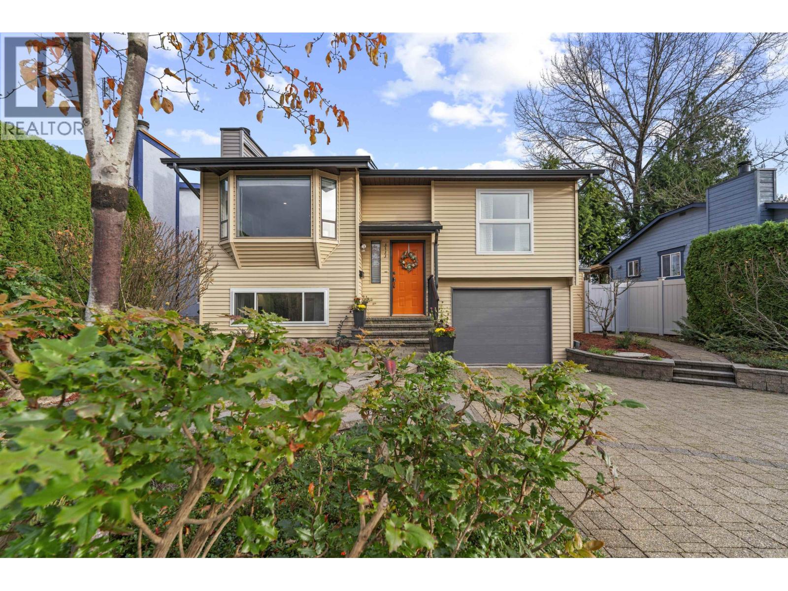 3133 Redonda Dr, Coquitlam, BC V3E 2A3