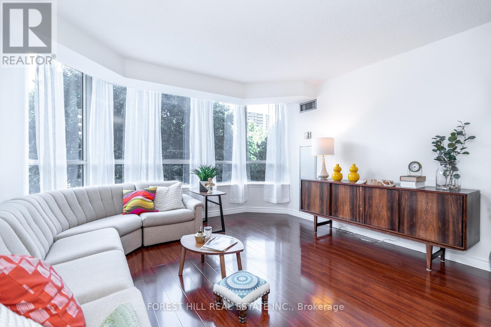 303 225 Bamburgh Cir, Toronto, ON M1W 3X9