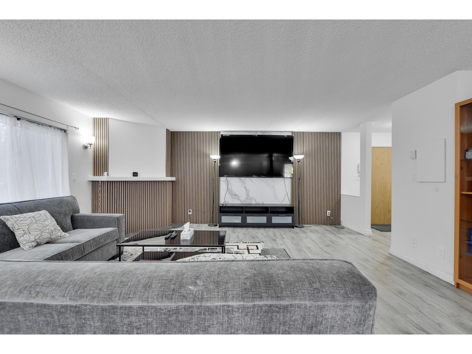 7064 133b Street Unit 203, Surrey, BC V3W 8A4