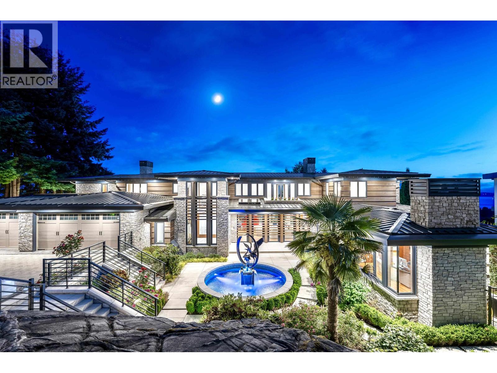 1036 Eyremount Dr, West Vancouver, BC V7S 2B3