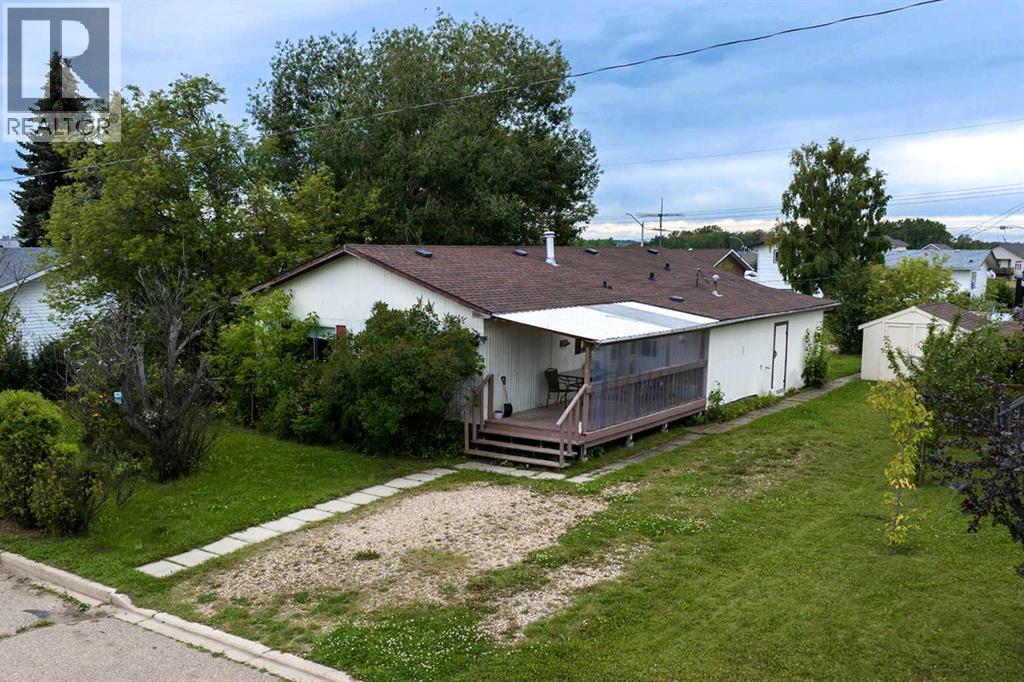 52 Street Unit 5212 #a, Eckville, AB T0M 0X0