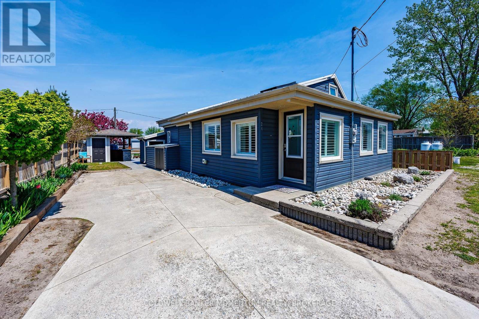 24 Private Ln, Norfolk Long Point, ON N0E 1M0